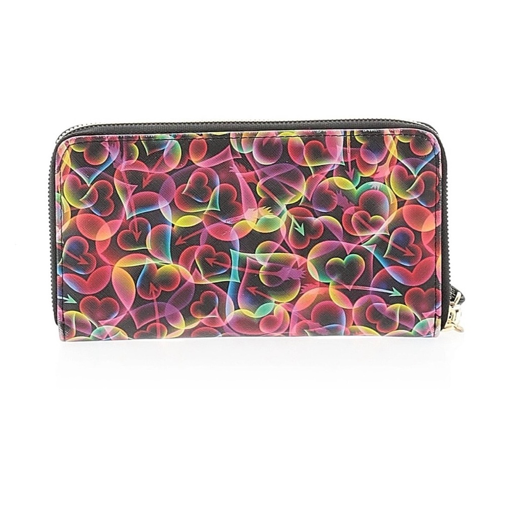 Betsey Johnson Heart Pattern Wristlet wallet - Picture 2 of 3